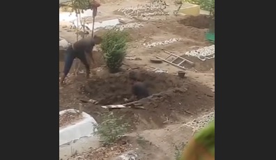 Kurla East Kabristan Me Ek Mayyat Ki Qabar Dobara Khodi Gayi! Video Hua Viral