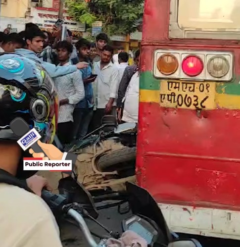 Ek Aur Bus Wale ne 4 se 5 Bike ko Udaya ,Goregaon East Station Road