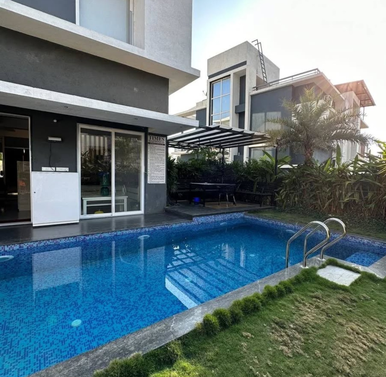 NEW YEAR OFFER  3 BHK LUXURIOUS BUNGALOW IN LONAVALA TUNGARLI PRIVATE SWIMMING POOL 