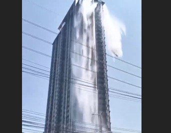 Earthquake – Bhookamp Ke Jhatke Se Buildings Girne Lagi, Live Videos Aaya Saamne At Myanmar