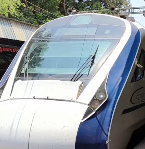 Mumbai To Goa Jaane Wali Vande Bharat Express Raasta Bhatak Gayi, Panvel Ke Badle Kalyan Pohanchi