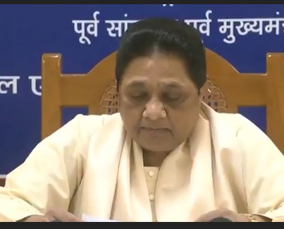 Non Muslims ko Waqf board me rakhna galat hai, Sarkar waq ek baar phir Vichar kare kaha Mayawati ne
