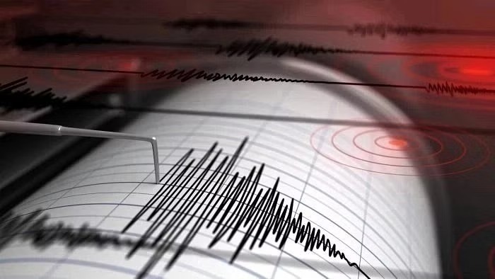 Earthquack ke Jhatke Gujrat ke Valsad me mehsus kiye gaye, 3.7 magnitude record kiya gaya Bhiikamp