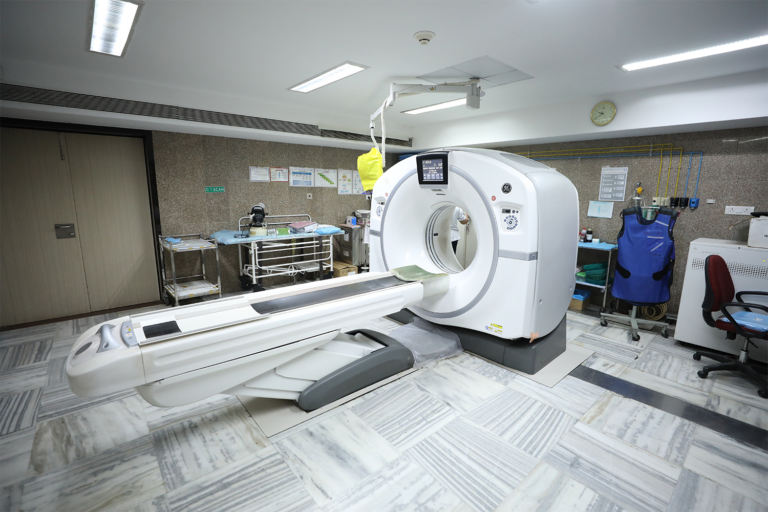 Speaker Rahul Narvekar n kaha,”adalat ki taarikh jaldi milti h lekin aspatalo m CT-Scan aur MRI ki tarikh jald nahi di jati h .