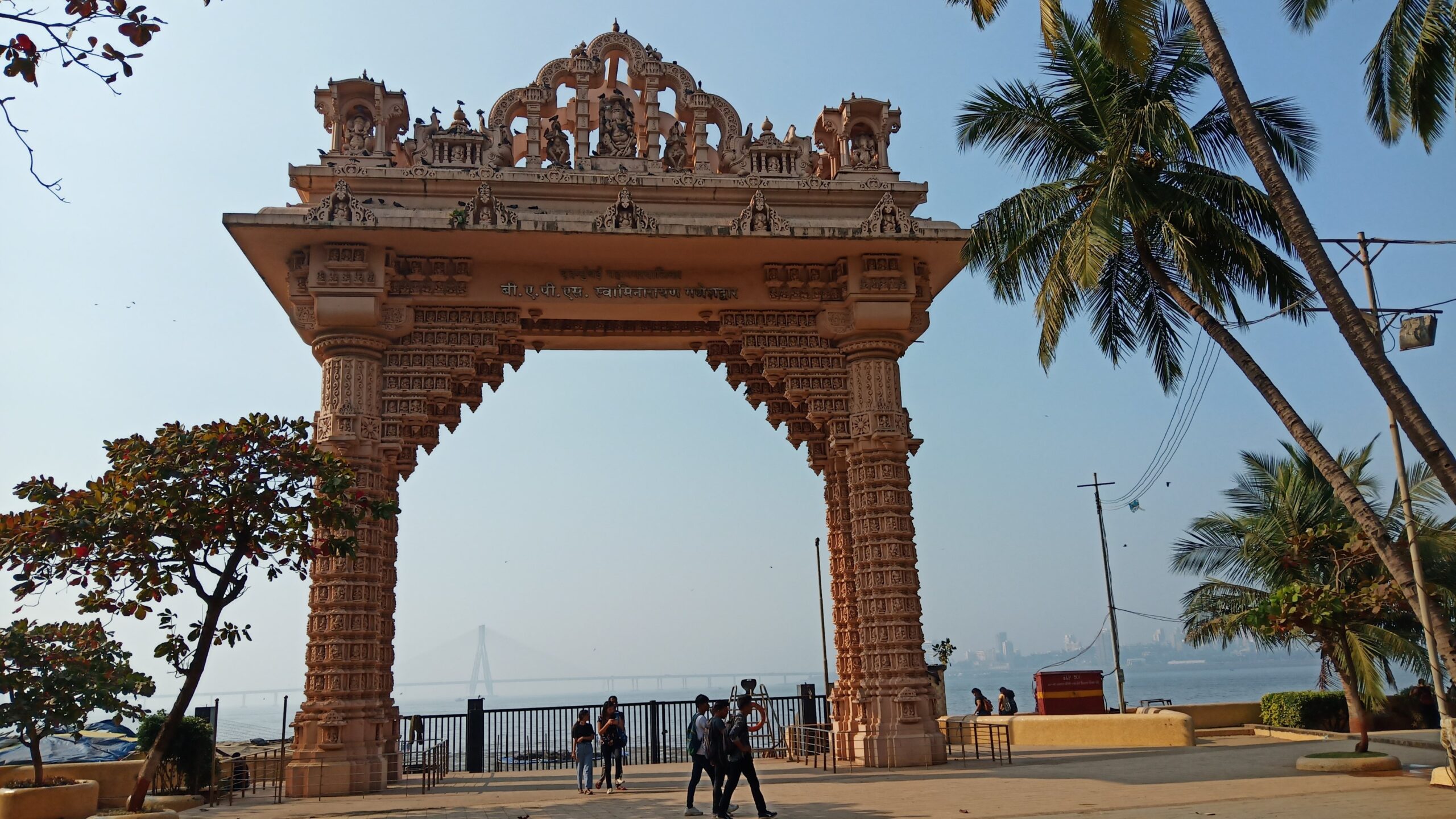 Dadar Shivaji Park Maidan ke pass wale Keluskar Road par Parking Direction ka time change hua 26 April se 25 July 2025 tak