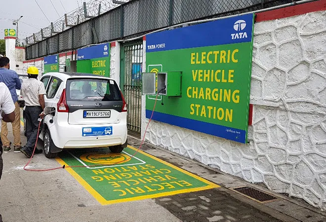 Electric Vehicle Sale Aur Use Ko Badhava Dene Ke Liye Nayi Policy Ko Manzoor Kiya Maharashtra Sarkar Ne