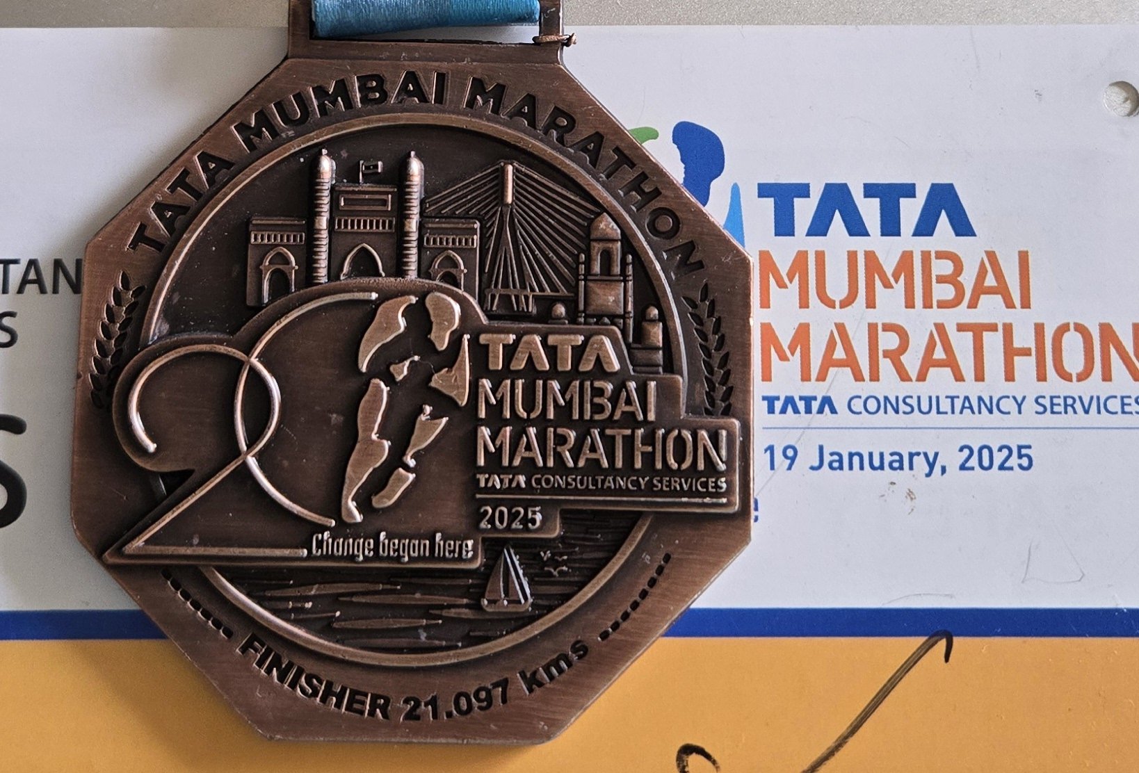 Mumbai Marathon 2025 me 2000 se zyada runners ko medical help ki zaroorat padi, 26 hospitale admit hue