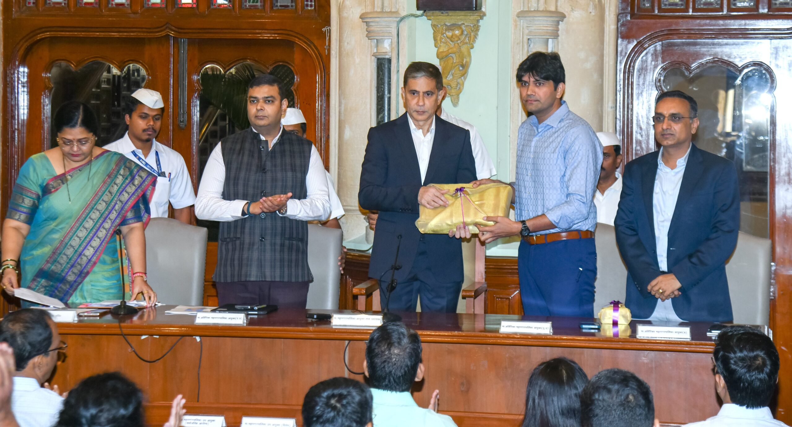 BMC Budget – BMC ne Year 2025-26 ke liye Rs 74,427 crore ka budget pesh kiya jo pichle saal ke muqable zyada hai