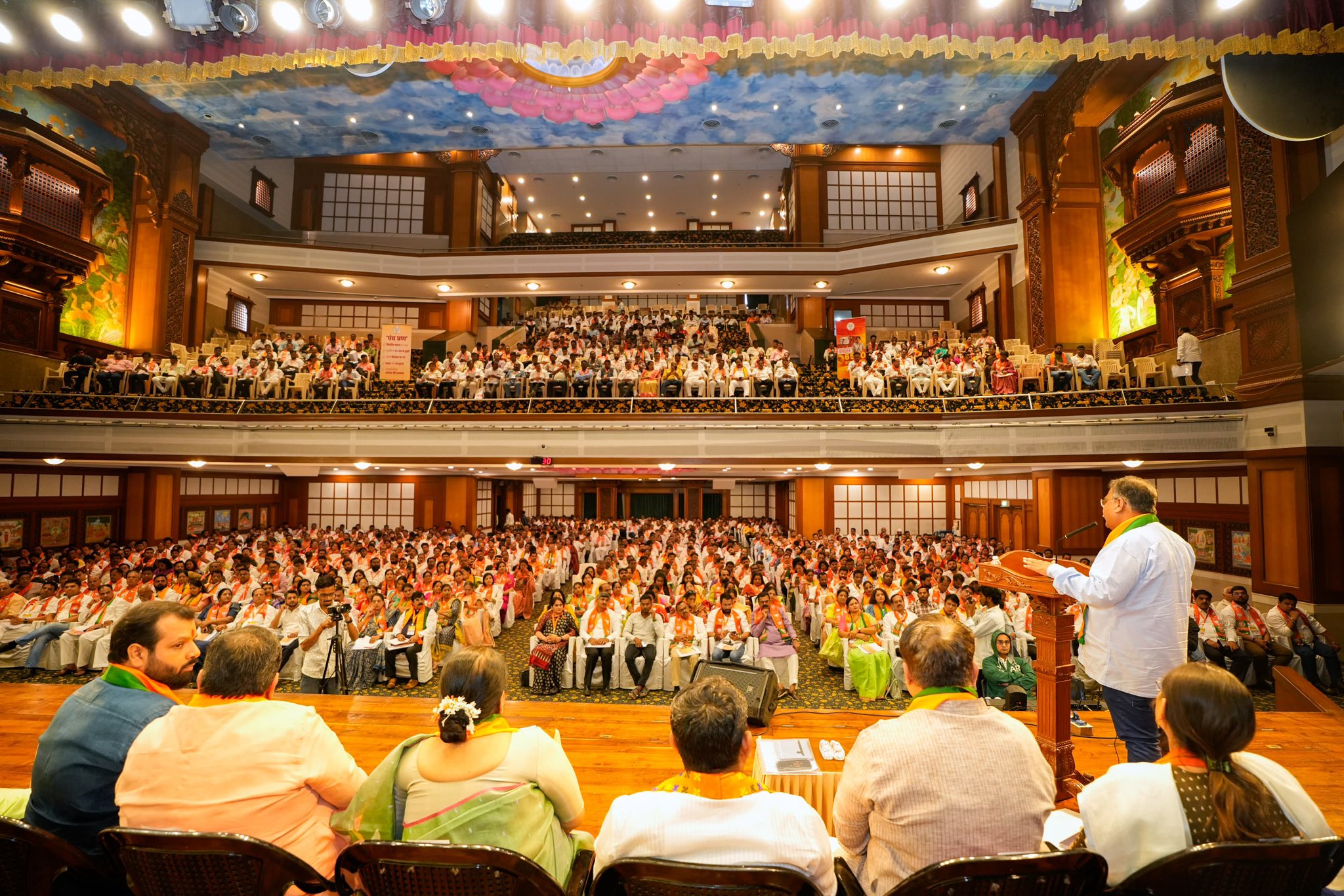 Sharad Pawar NCP Party Ko Laga Jhatka, 30 Se Zyada Ex Corporators Ne Kiya Ghar Wapasi, BJP Me Shamil Hue