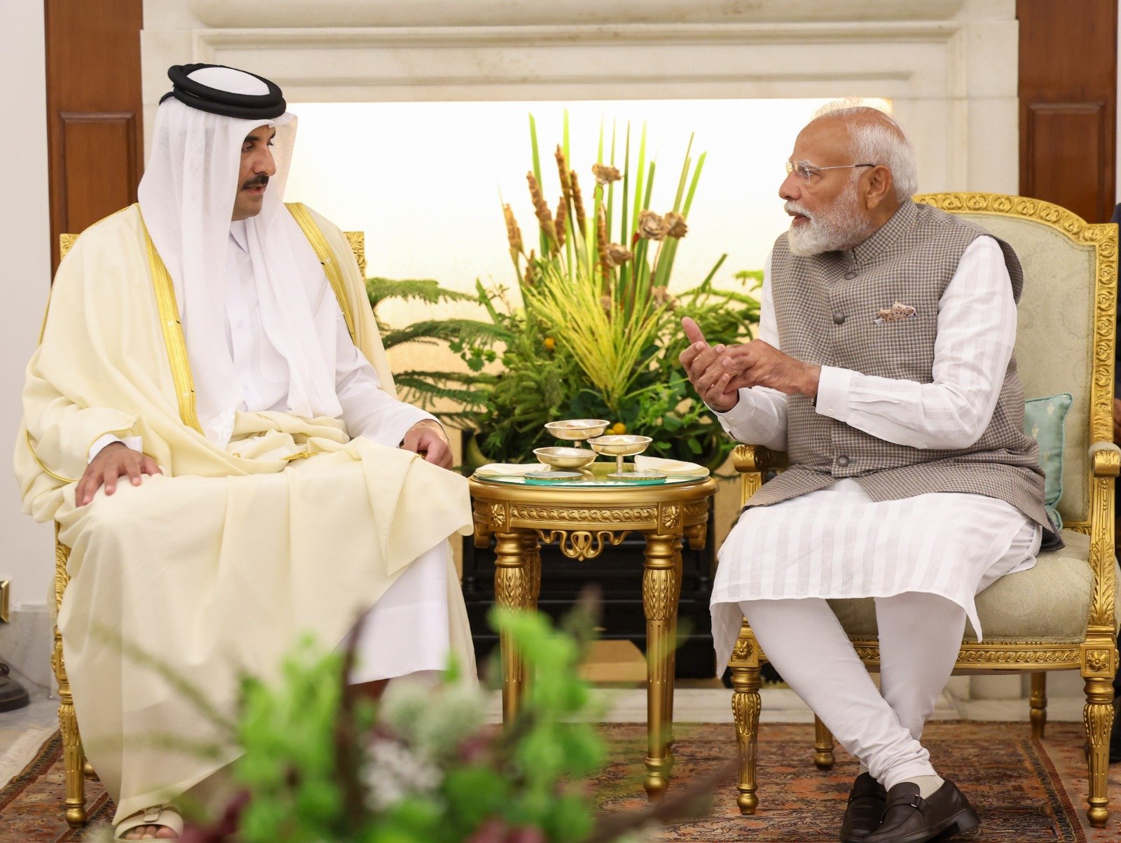 Qatar ke Amir Shaikh ka India daura, PM Modi ne kiya Wellcome, Rashtrapati Bhavan me guard of honour se nawaza gaya