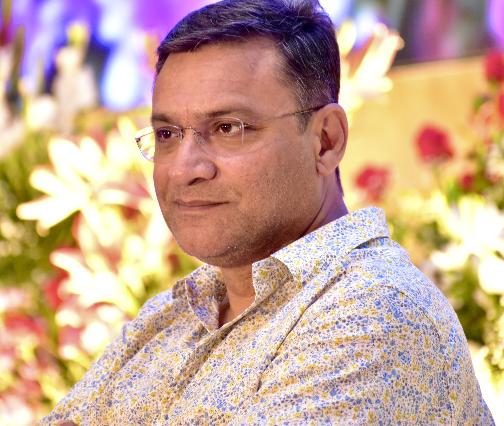 Navneet Rana Vs Asaduddin Owaisi Mamle Me Navneet Rana Ko Summon Issue Kiya Hyderabad Court Ne