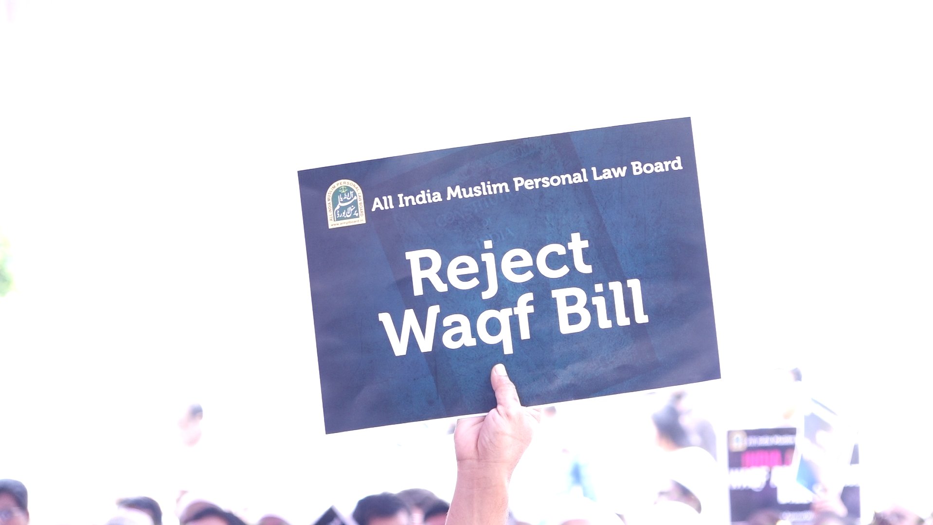 Batti Gull Protest – Waqf Amendment Act 2025 Ke Khilaf Desh Bhar Me Light Off Karne Ki Appeal, AIMPLB Ka Eelan
