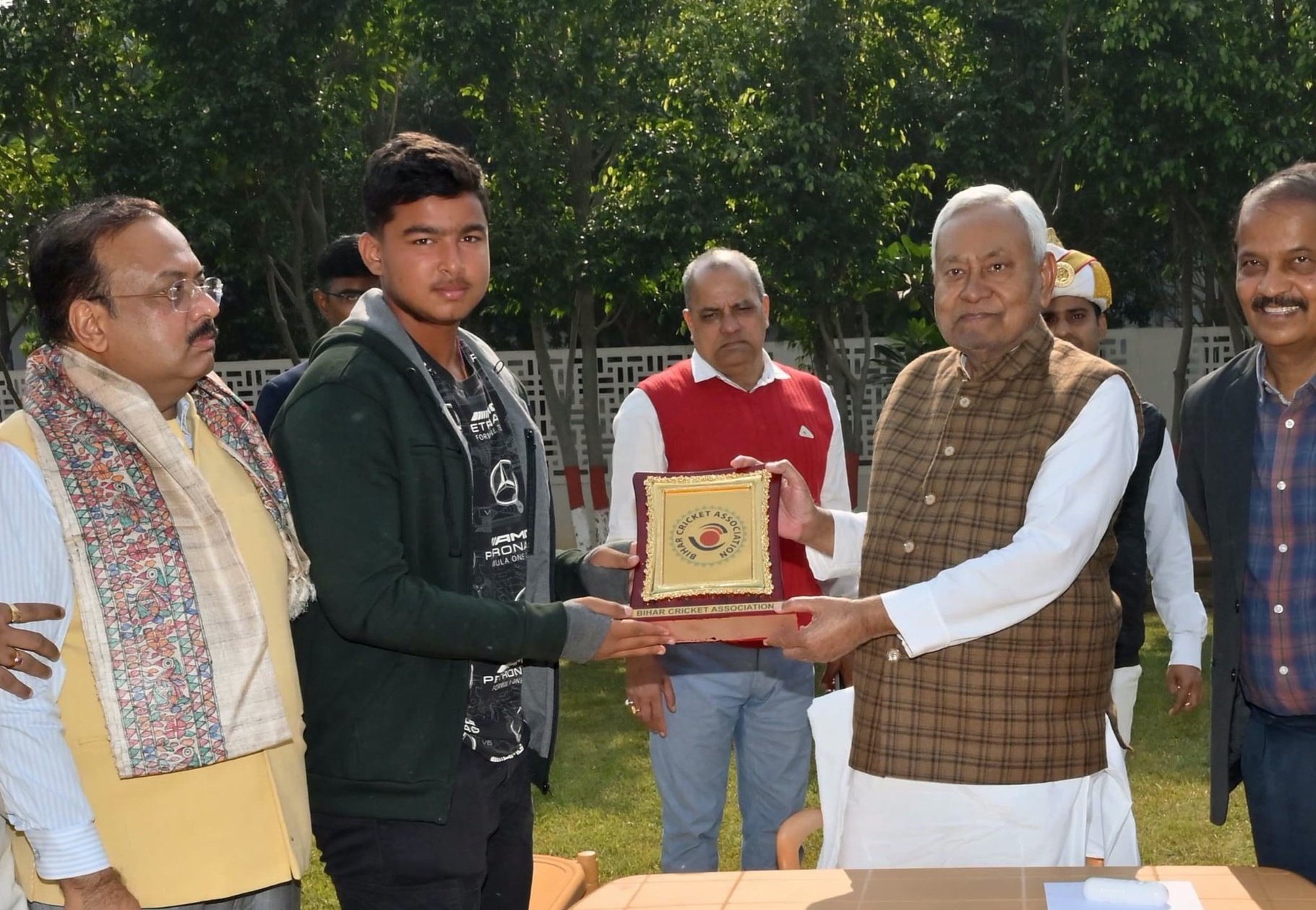 IPL ke young khiladi Vaihbav Suryavanshi ko Bihar CM Nitish Kumar ne Rs 10 Lakh dene ka ailan kiya