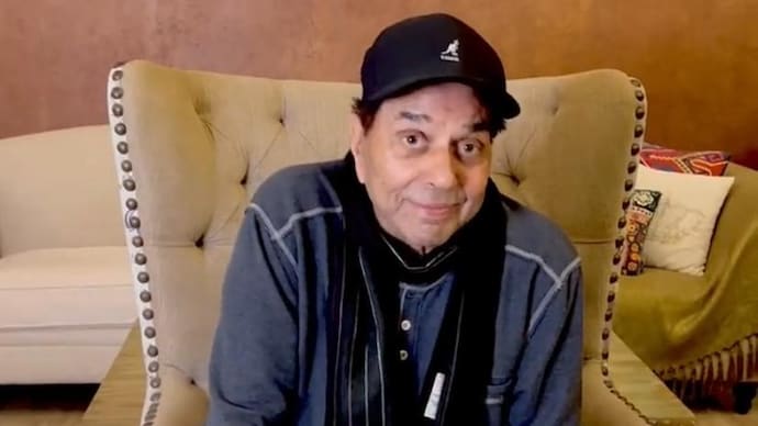Veteran Actor Dharmendra Sahit 3 Logon Ko Summon Bheja Delhi Court Ne Dhabe Ke Naam Par Cheating Mamle Me