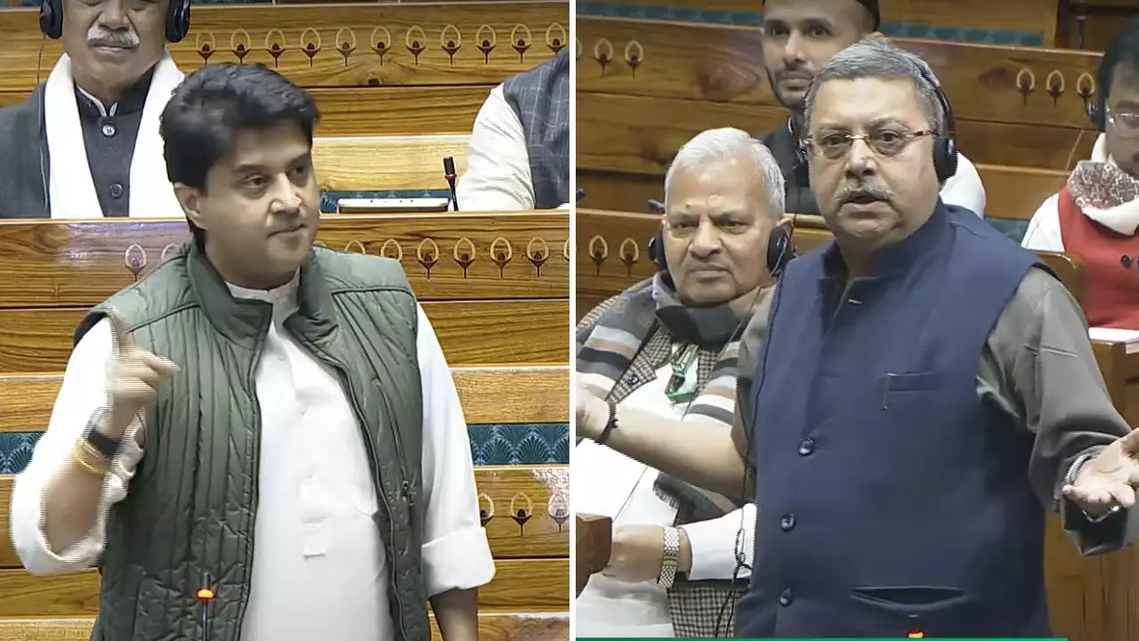 Lady Killer Kaha BJP MP Jyotiraditya Scindia Ko, TMC MP Kalyan Banerjee Ne Sansad Mein Hua Bawal