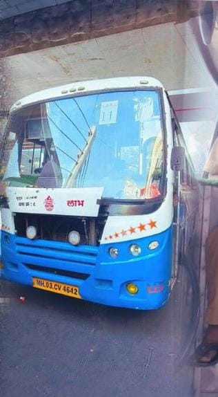 Bus Driver, Cleaner Daru Ke Nashe Me, Private Bus Chalate Pakde Gaye, 40 Se Zyada School Students They Bus Me At Andheri
