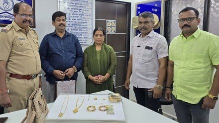 Autorickshaw Me Bhula Hua Rs 13 Lakh Ka Gold Jewellery Ka Bag Dhoond Nikala Tilak Nagar Police Ne, Ghatkopar Se Dombivli Travel Ke Dauran