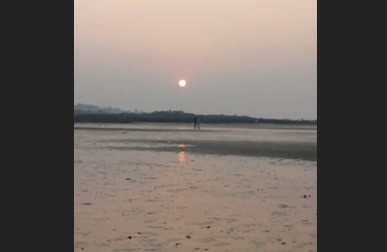 Last Sunset of The Year 2024 at Aqsa beach Malad West