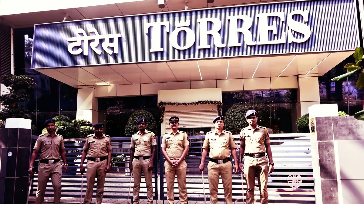 Bhaji Wale ne lagaya tha Rs 4 Crore, Torres company scam me chuna laga, Dadar Police me case darj