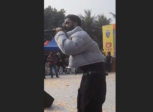 Emiway Bantai Ke Jalwa Dikha Malad Masti 2025 Ke 2nd Week Me, Crazy Fans Raat Se Hi Pohanch Gaye Malad Backroad Par