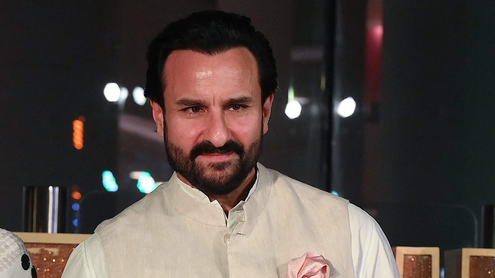 Saif Ali Khan Stabbing Mamla, Aaropi Ko House Staff Ne Pehchana, Fingerprints Bhi Match Hue