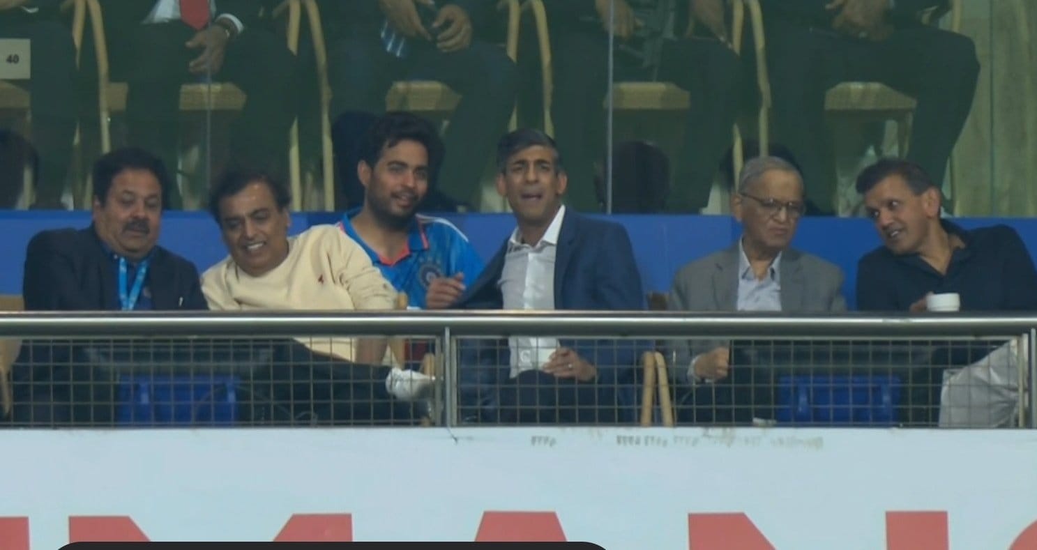 Former British Prime Minister Rishi Sunak Ne Mumbai Mein Cricket Ka Maza Liya, Sunday Ko Indian Players Se Mulaqat Kiya