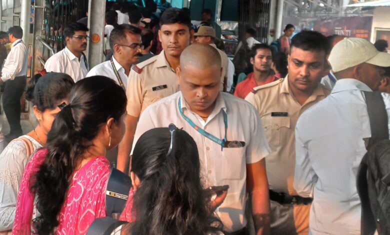Railway Ticket Checker Ko Assault Karne Wala 23yrs Old Shaks Arrested By RPF At Borivali