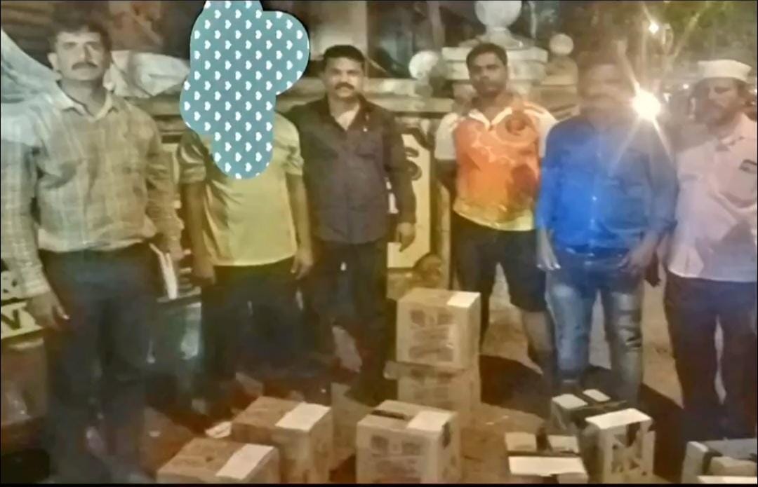 Car Me Daru Taskari Karte Hue 1 Shaks Ko Pakda Antop Hill Police Station Ne, 1.21 Lakh Ka Maal Zabt
