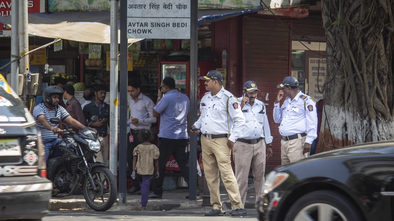 Mumbai Traffic Police Ne 65.12 Lakh Logon Ka Chalan Kaata, ₹369 Crore Fine Pending