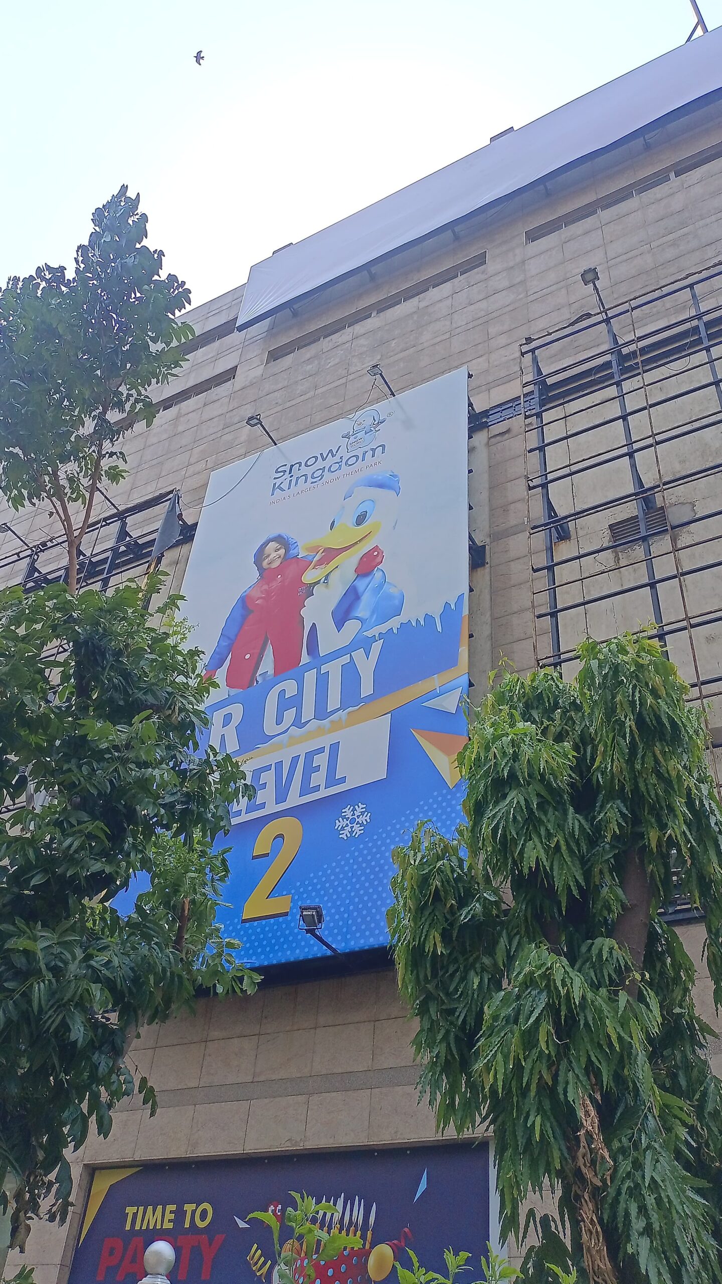 Chill Out in Mumbai’s Cooling Haven: Snow Kingdom at R City Mall!