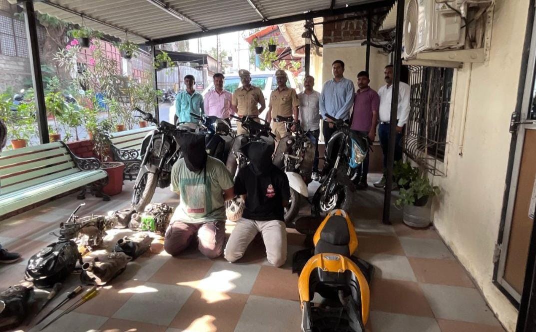 Bike Racing, Stunt Ke Liye High End Motorcycles Churane Wale Malad Ke 2 Logon Ko Pakda MBVV Valiv Police Station Ne