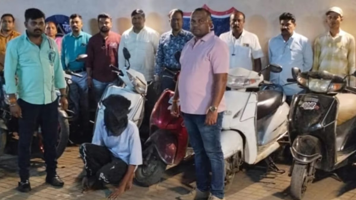8 Motorcycle Ke Sath 1 Shaks Ko Arrest Kiya Thane Ullhasnagar Crime Branch Unit 4 Ne