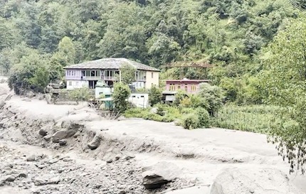 Kullu (Himachal Pradesh): Cloudburst In Three Area Of Sainj Valley/ Visuals/ Surender Shourie (BJP) S/B & Reax