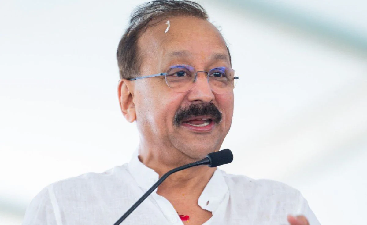 Baba Siddique Murder Case Me Hua Khulasa, Pune Ka Ek Bade Leader Bhi Tha Nishane Par Bataya Mumbai Police Crime Branch Ne