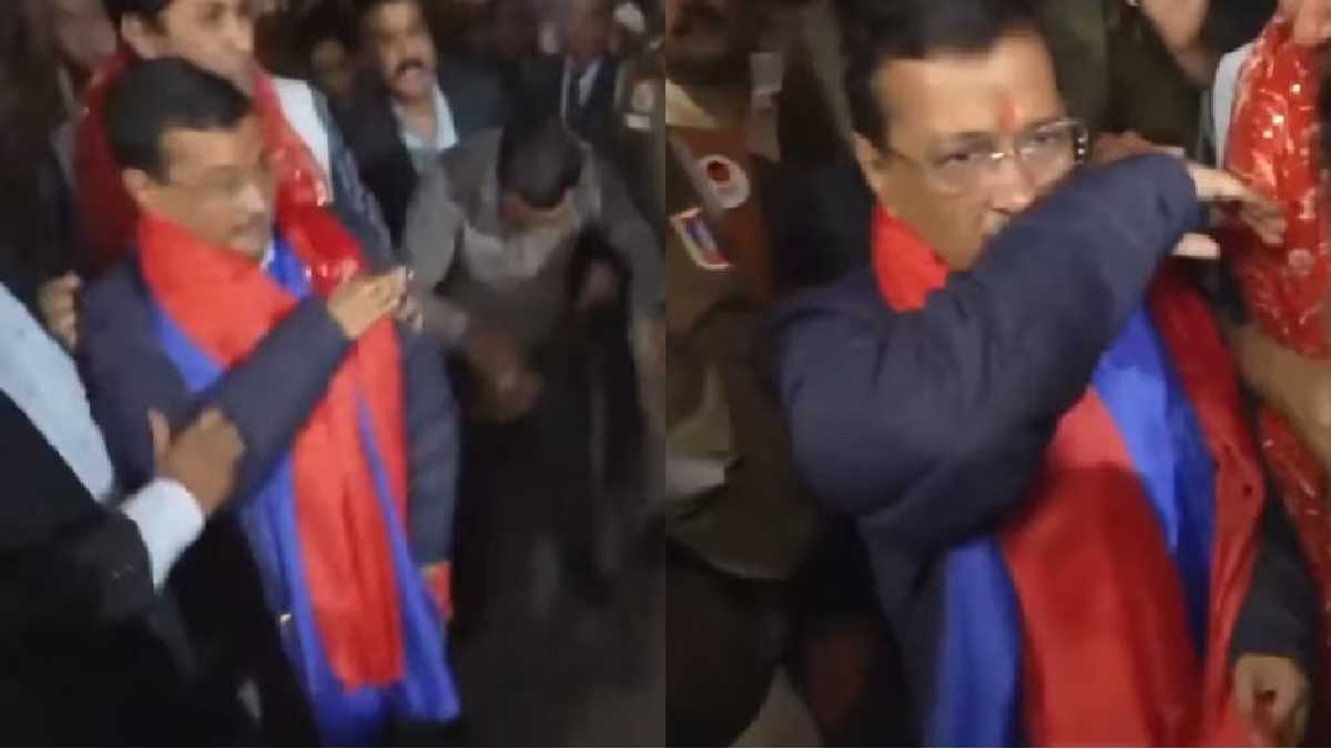 Arvind Kejriwal Par Hamla, Delhi Me Padyatra Ke Dauran Unknown Shaks Ne Paani Phenka, Pakda Gaya