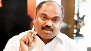 Worli Me Gift Dekar, Voters Ko Lubhaya Jaa Raha Hai, ShivSena Shinde Group Par Aarop Lagaya ShivSena UBT Ke Neta Anil Parab Ne