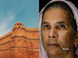 Delhi Ke Laal Qila Par Daava Karne Wali Mahila Ki Petition Ko Reject Kiya Supreme Court Ne