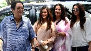 Bollywood Actor Moon Moon Sen Ke Husband Aur Raima Sen Ke Father Bharat Dev Varma Ka Dehant Hua