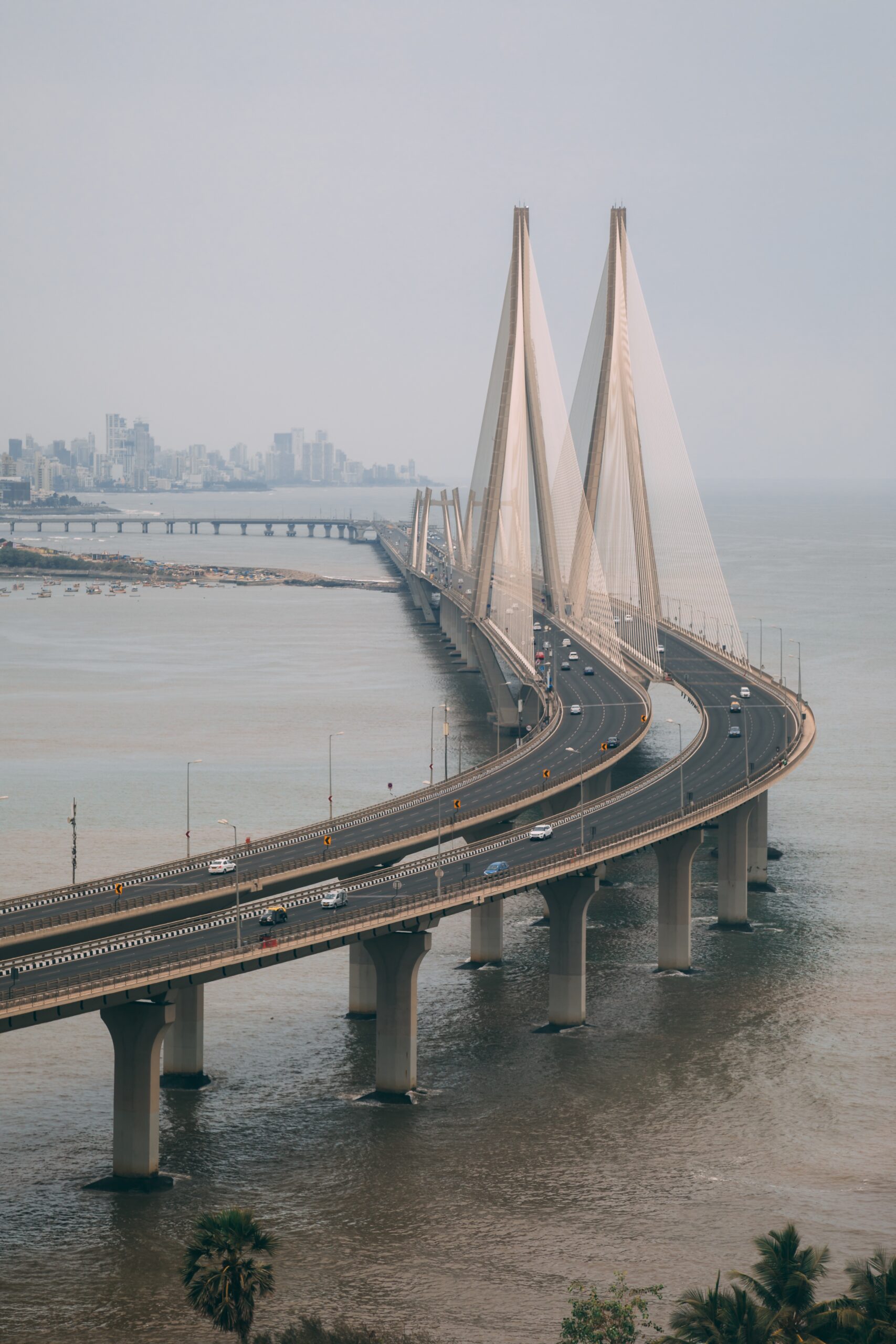 Road Par Chal Rahe Shaks Ko Truck Wale Ne Udaya At Bandra Worli Sea Link Toll Plaza, Driver Arrested