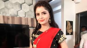 Actress Gehana Vasisth ED Office Pohanchi, Pornography Mamle Me Money Laundering Ki Investigation Ke Liye