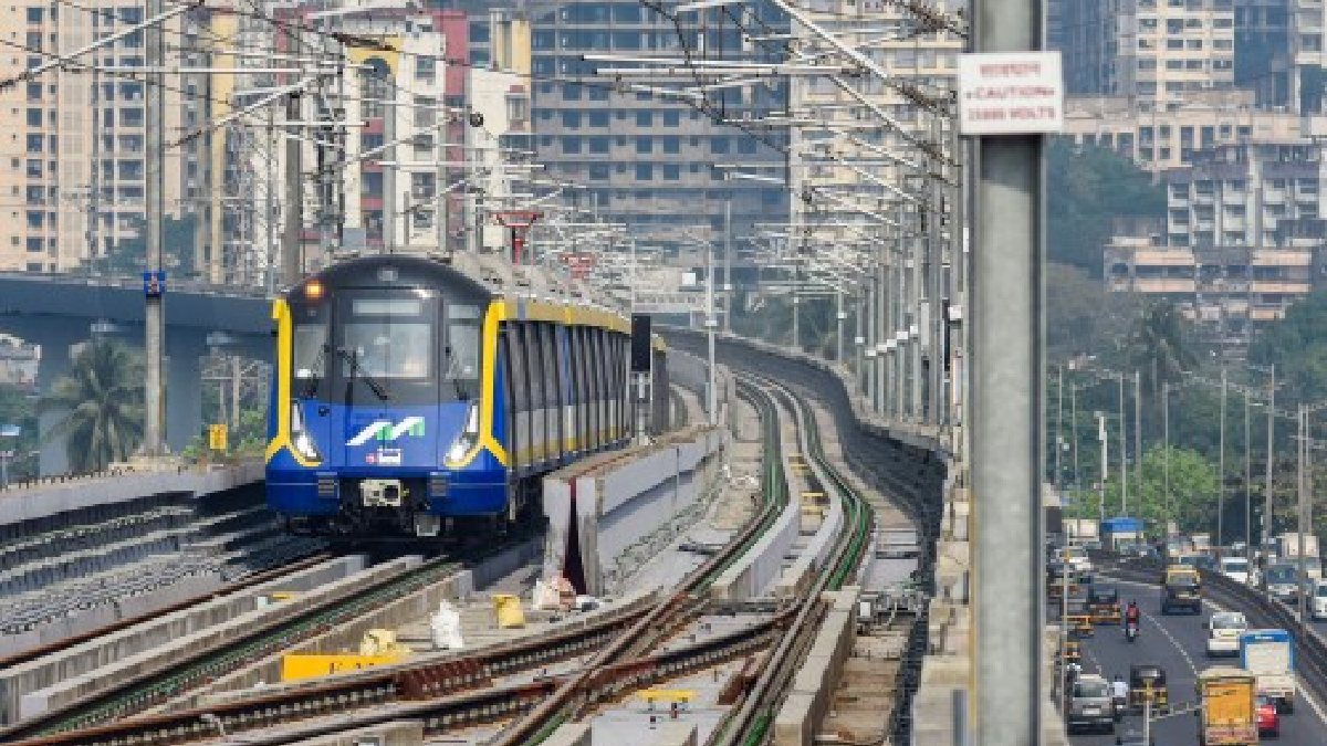 Mumbai Metro Line 7 & 2A Subha 4 Baje Se Raat 1 Baje Tak Chalayi Jaayegi 20 November Ko Polling Ke Din