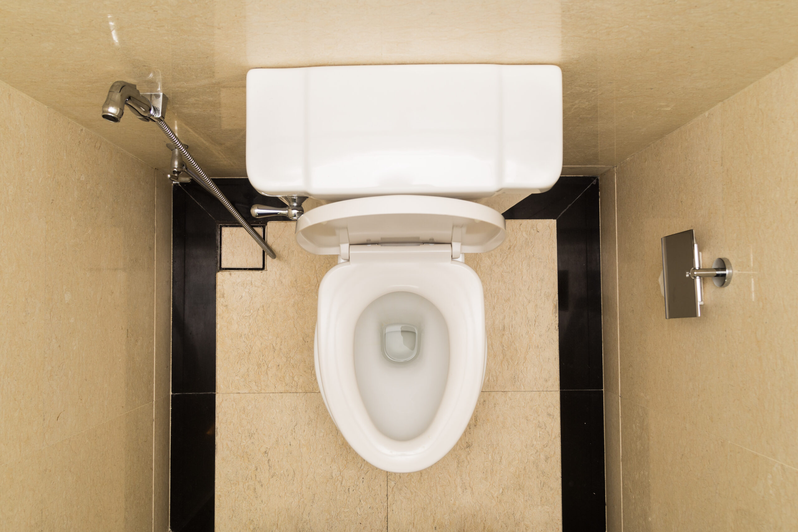 Toilet Seat Phatne Se Ek Navjawan Ko 35 Percent Burn Injury Hui, Delhi Noida Se Ajeeb Wa Gareeb Mamla Saamne Aaya