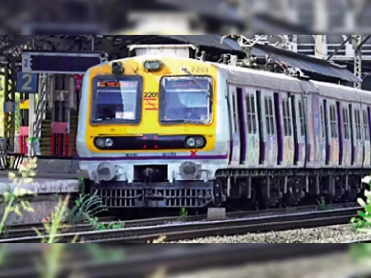 Local Train Block – Central Line par iss sunday nahi rahega block, Western aur Harbour Local Lines par rahega Block 12 January ko