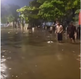 Kidwai Nagar Sewree, 15 Min Ki Barish Mein BMC Ki Pol Khol