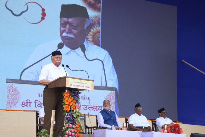 Mandir Masjid vivad per RSS Chief Mohan Bhagwat ne ki heret angez tippani.