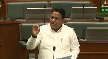 Bori, Parsee, Aagri, Patel aur Khan Mumbai ke Mayor ban sakte hai ,Rais Shaikh ne Amit Satam ko diya jawab.