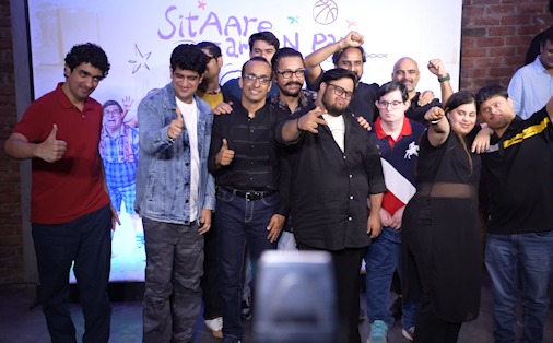 Aamir Khan Spotted in Cinema Exhibitors Of India, Felicitates For His Unwavering Support To Theatres & Success Of Sitaare Zameen Par