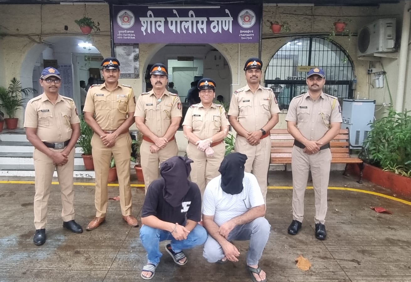 Sion Police ne Rohatk se Aaye Fraudsters ko Kiya Arrest, 6.31 Lakh ke Medicines Seized