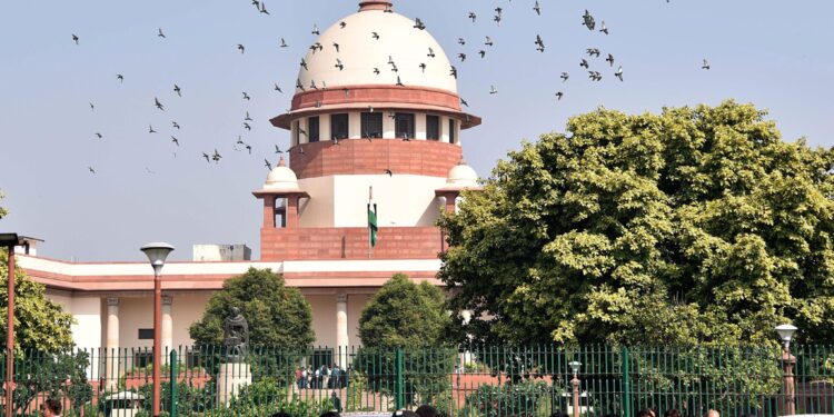 Supreme Court Ne Mumbai Train Blasts Ke Acquittal Par Lagayi Rok, Lekin Accused Ko Jail Nahi Bhejega