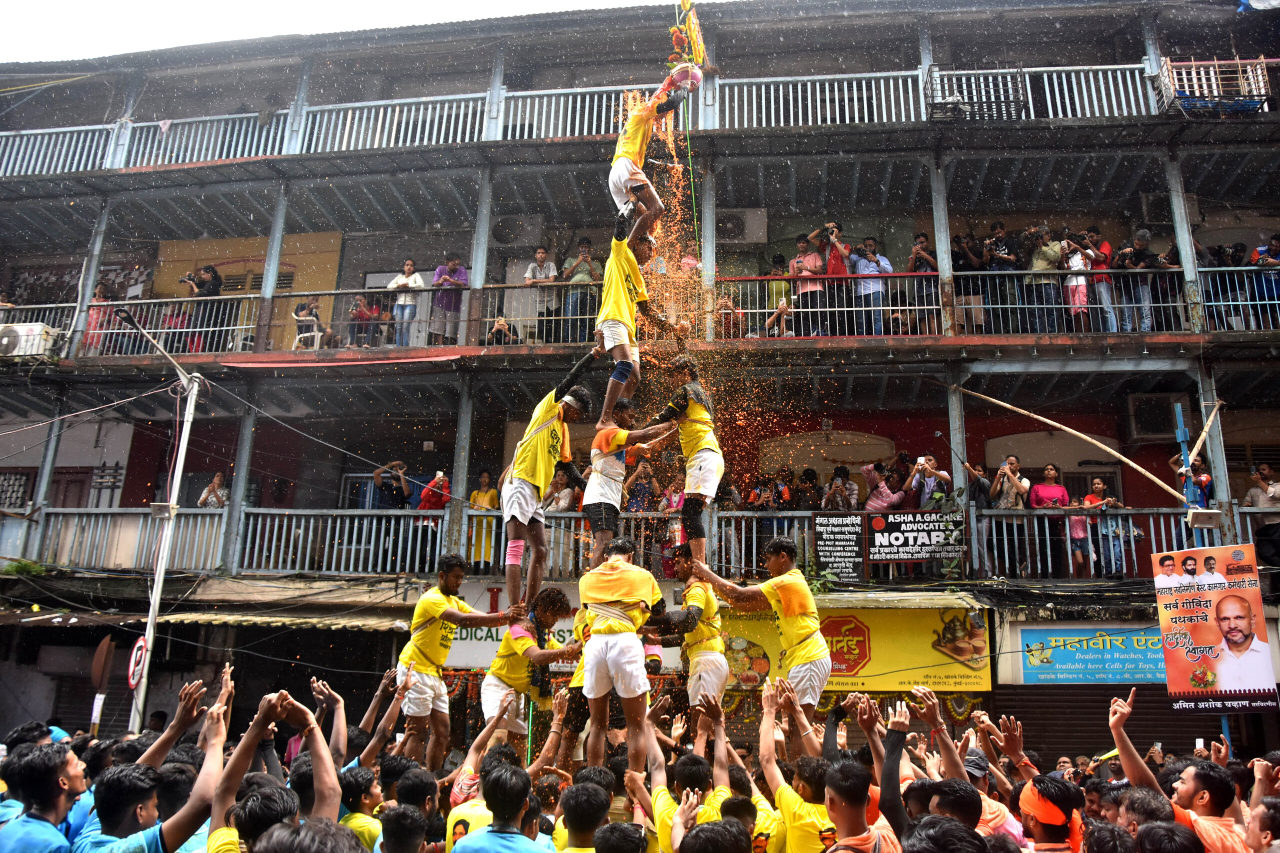 Dahi Handi ko lekar Thane Aur Navi Mumbai Mein Traffic Advisory Jari, In Raaston Par Rahegi Pabandiyan